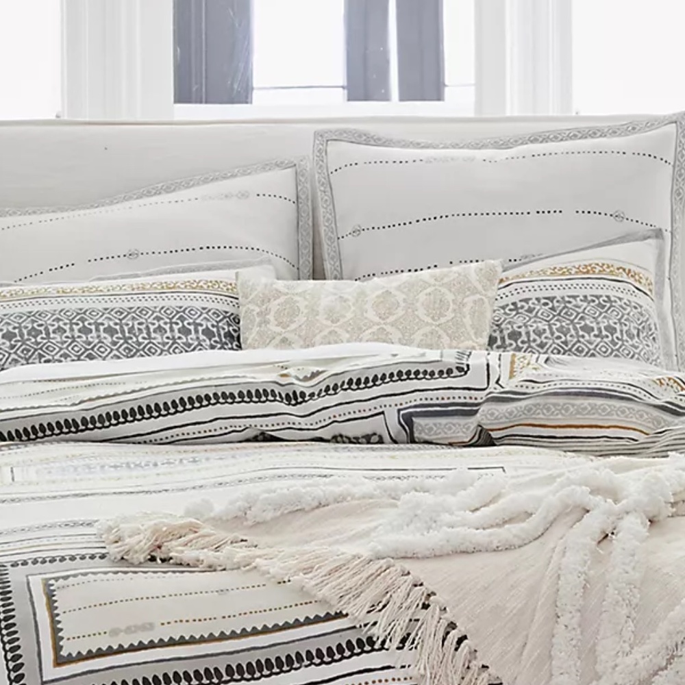 ANTHROPOLOGIE ZONDA EURO SHAM